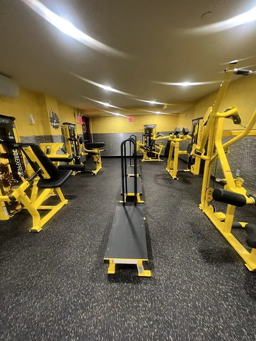 Planet Fitness Picture 8