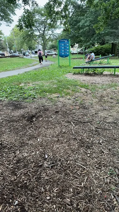 Kissena Park Outdoor Gym Picture 2