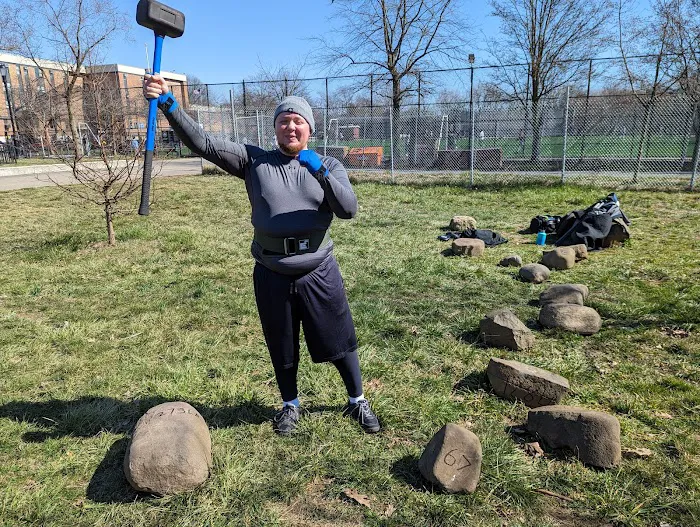 Public Stone Lifting Club Gym Outdoor Picture 2