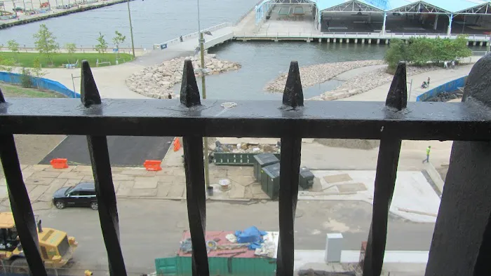 Brooklyn Bridge Park Fitness Equipment Picture 4