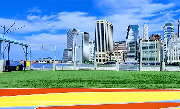Brooklyn Bridge Park Fitness Equipment Picture 5