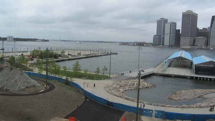 Brooklyn Bridge Park Fitness Equipment Picture 1
