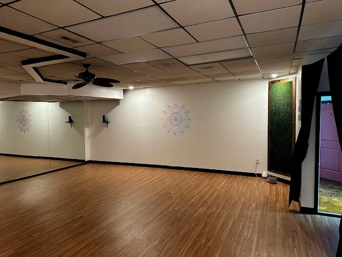 BlueSky Yoga Picture 9