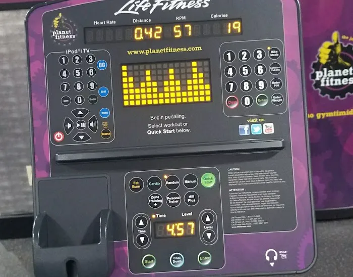 Planet Fitness Picture 6