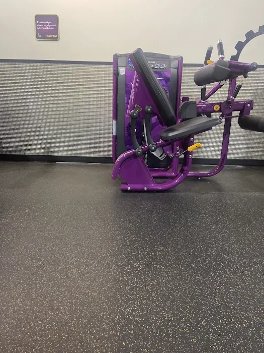 Planet Fitness Picture 10