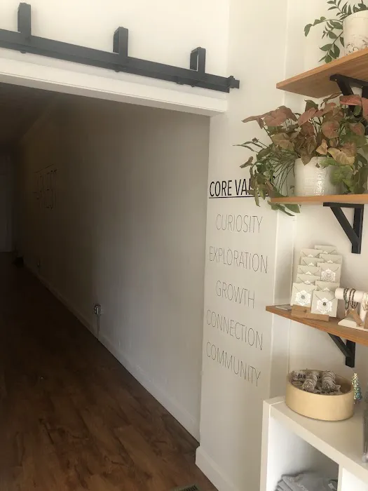 HARVEST yoga + wellness studio Picture 6