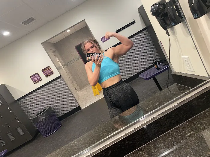 Planet Fitness Picture 2