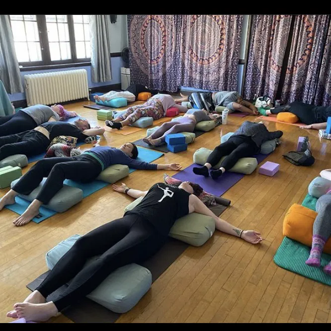 Yoga Parkside Foundation Picture 3