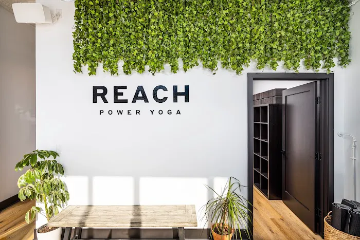 Reach Power Yoga Picture 8