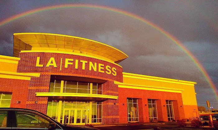 LA Fitness Picture 2