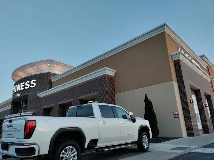 LA Fitness Picture 5