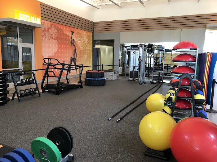 LA Fitness Picture 5