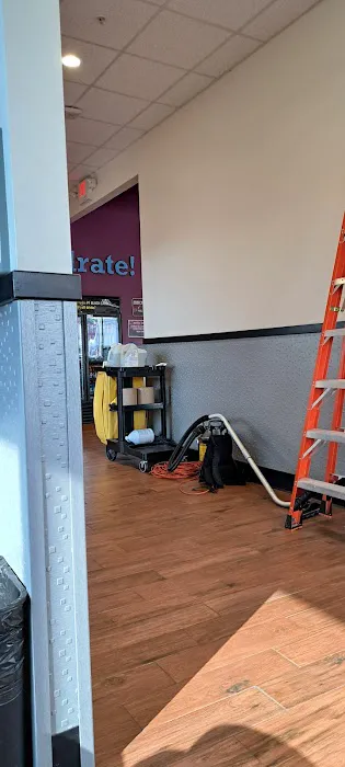 Planet Fitness Picture 10