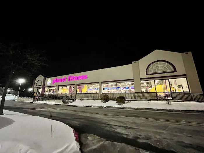 Planet Fitness Picture 7