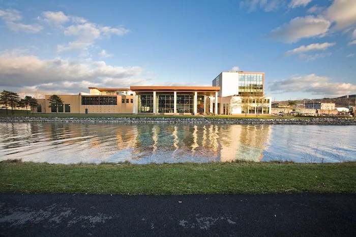 Island Health & Fitness Picture 7