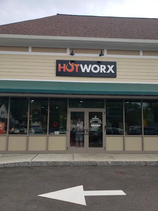 HOTWORX - Manchester, NH Picture 8