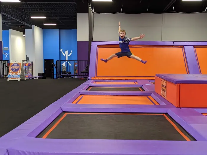 Planet Fitness Picture 6