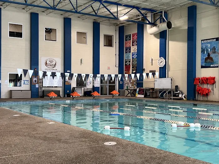 Executive Health & Sports Center Picture 8