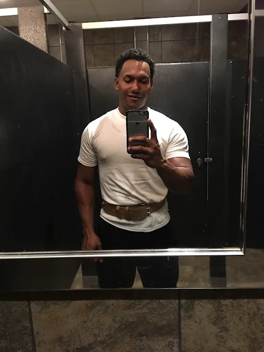 Planet Fitness Picture 3