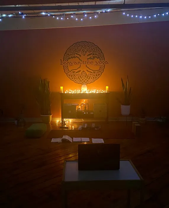 Banyan Tree Yoga Picture 5