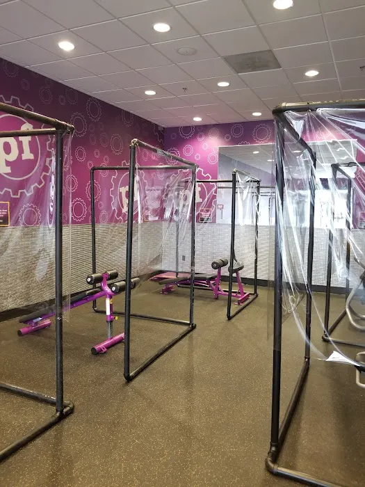 Planet Fitness Picture 10