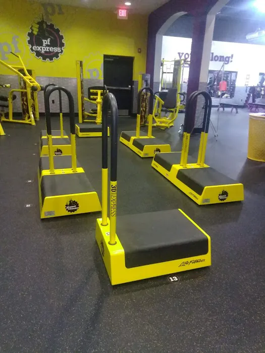 Planet Fitness Picture 7