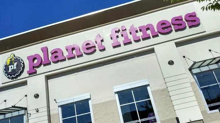 Planet Fitness Picture 1