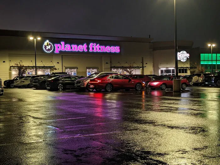 Planet Fitness Picture 7