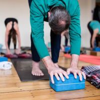 Laughing River Yoga ico