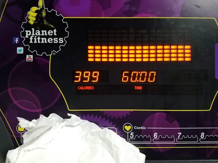 Planet Fitness Picture 2