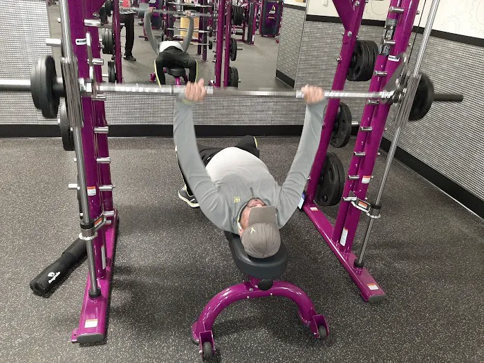Planet Fitness Picture 4