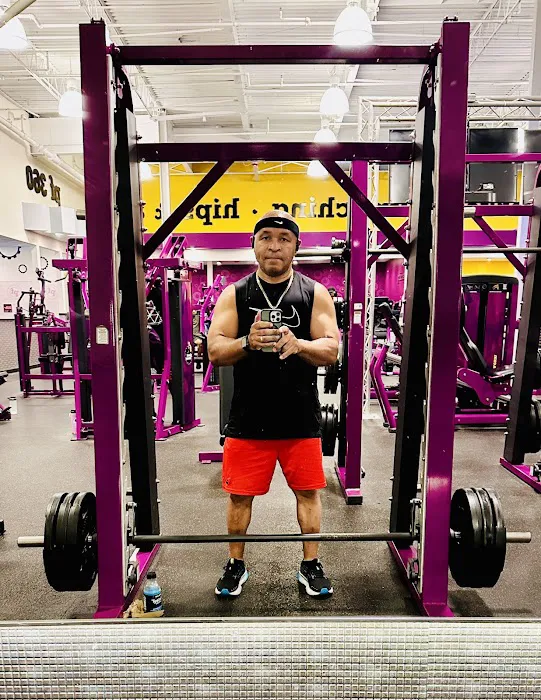 Planet Fitness Picture 2
