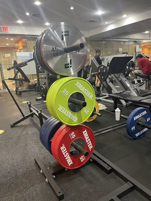 Iron Pump Gym (Flushing) Picture 5