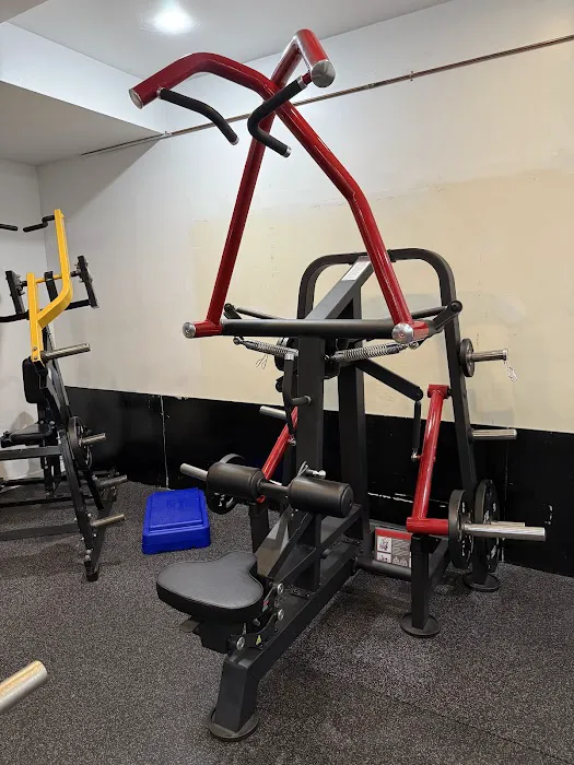 Iron Pump Gym (Flushing) Picture 8