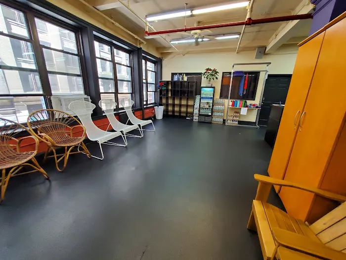 Hot Yoga Chelsea / Flatiron NYC Picture 6