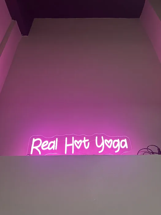 real hot yoga - Williamsburg Picture 4