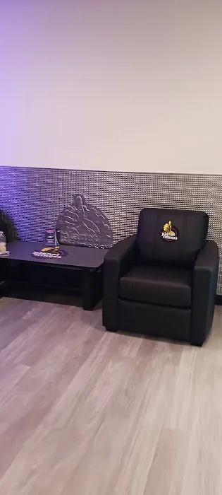 Planet Fitness Picture 6