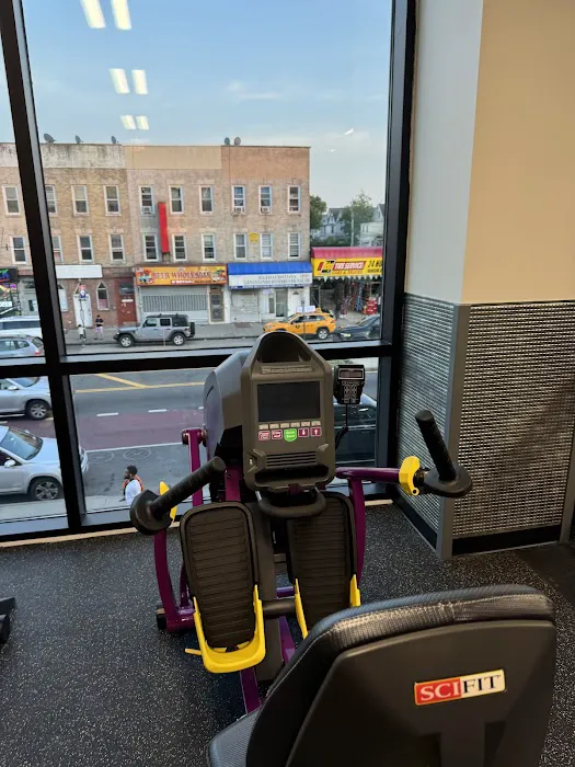 Planet Fitness Picture 4