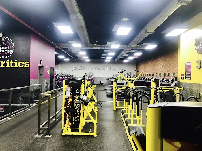 Planet Fitness Picture 7