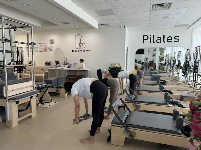 Lady Life Pilates [Bayside] x Merrithew® Host Training Center Picture 9