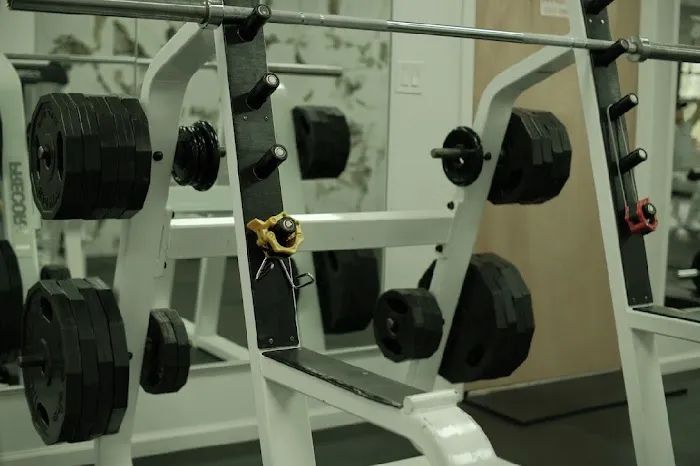 KGym Fitness 헬스장 健身房 Picture 1