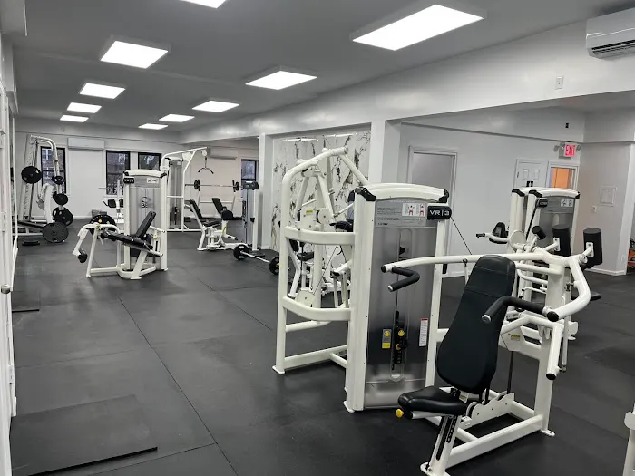 KGym Fitness 헬스장 健身房 Picture 6