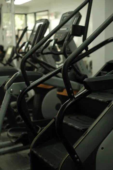 KGym Fitness 헬스장 健身房 Picture 3