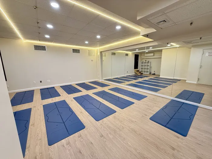ST Yoga 展境瑜珈 Picture 3