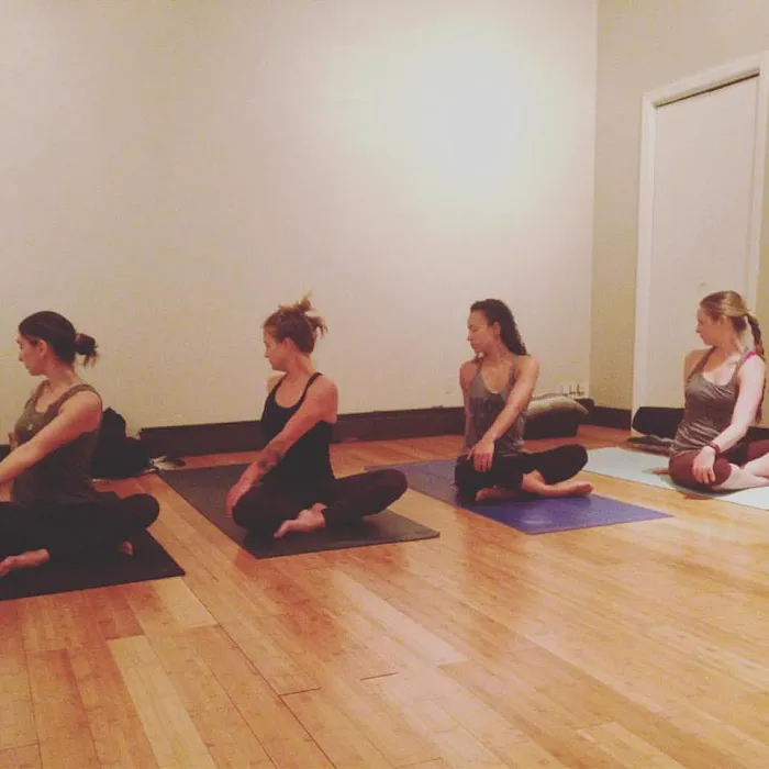 Revolution Yoga Picture 4