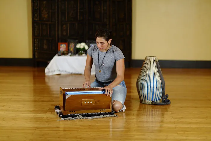 Revolution Yoga Picture 10