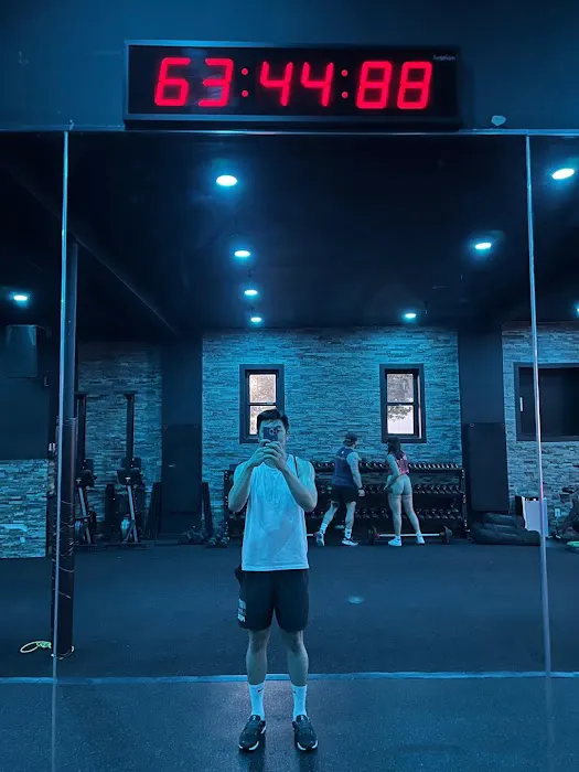BOLT Fitness Picture 2