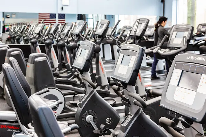 Powerhouse Gym Bayside Picture 2