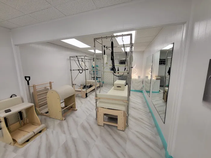 Body Line Design Pilates , Gyrotonic 바디라인 디자인 필라테스, 자이로토닉 Picture 9