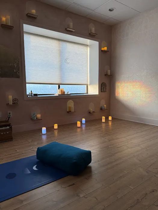Vira Yoga Collective Picture 8